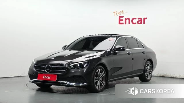 Mercedes-Benz E-Class W213 2022 Серый из Кореи