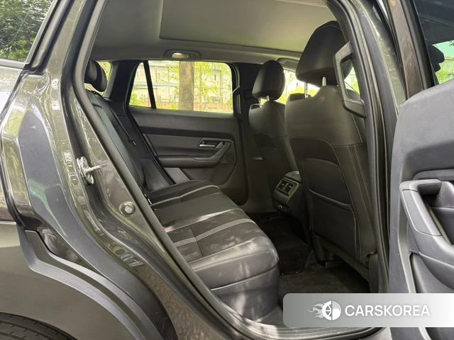 Mazda CX-50 line also 2023 Темно-серый из Китая