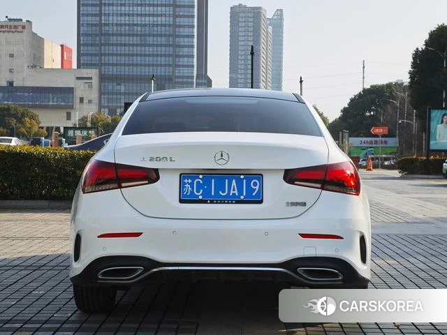 Mercedes-Benz Class A 2021 Белый из Китая