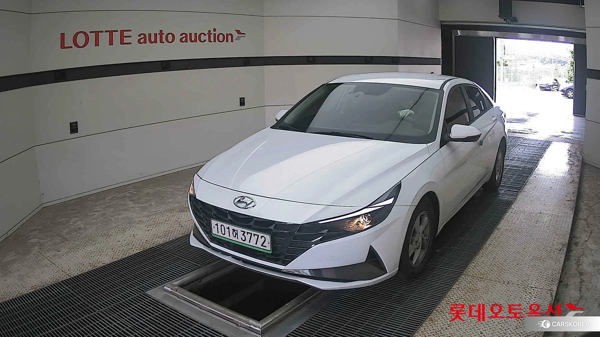 Hyundai Avante 2021 Белый из Кореи