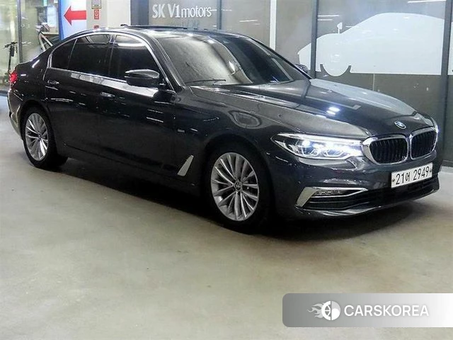 BMW 5 Series (G30) 2018 Серый из Кореи