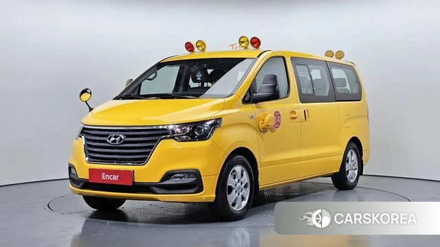 Hyundai The New Grand Starex 2019 Желтый из Кореи