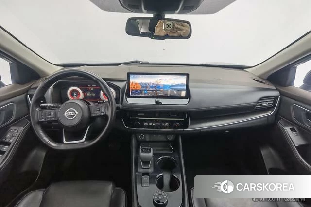 Nissan Qijun 2021 Темно-серый из Китая