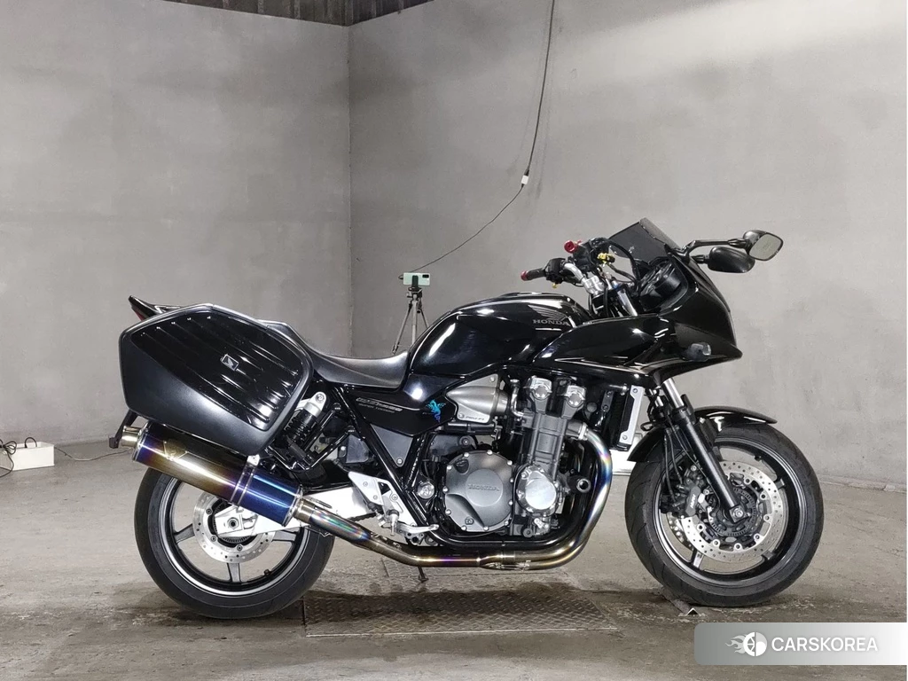 Проданный Honda CB1300ST 2010 из Японии