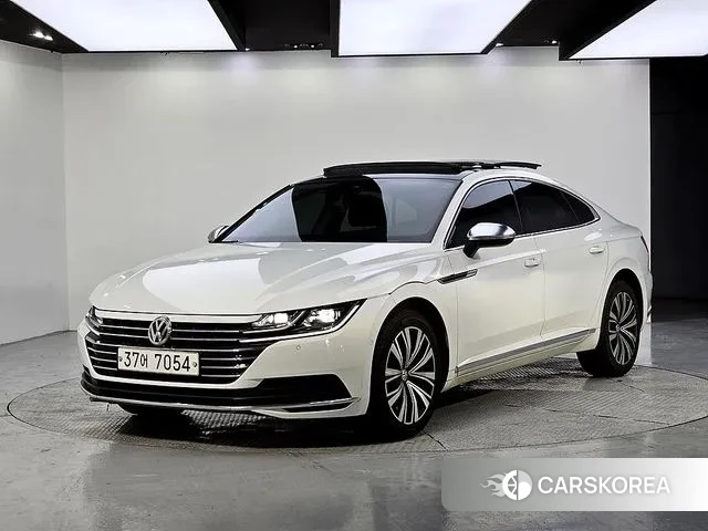 Volkswagen Arteon 2019 Белый из Кореи