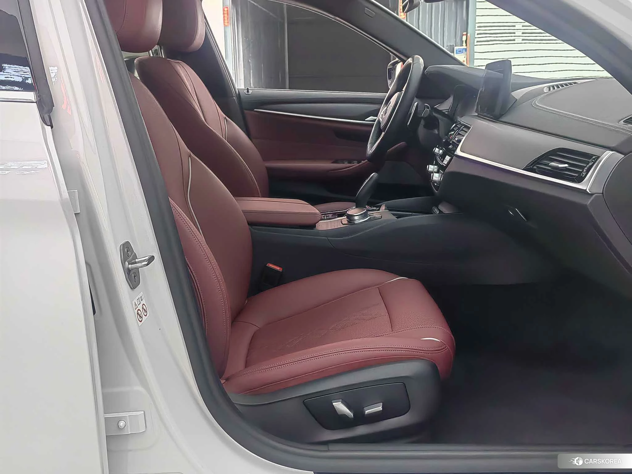 BMW 5 series 2022 Белый из Китая