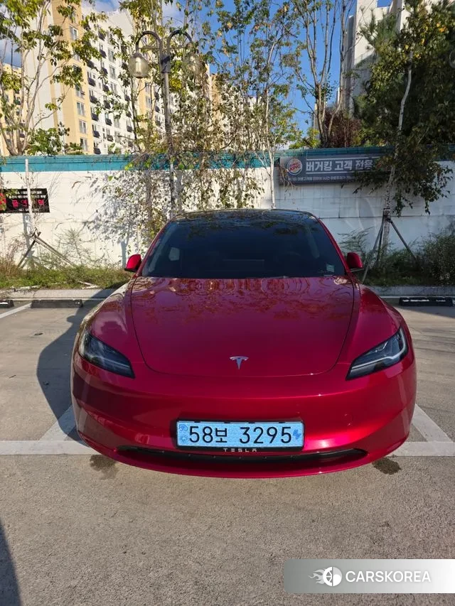 Tesla Model 3 2024 Красный из Кореи
