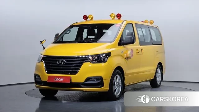 Hyundai The New Grand Starex 2019 Желтый из Кореи