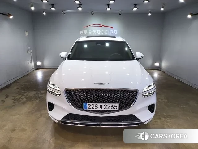 Genesis GV70 2023 Жемчужный цвет из Кореи