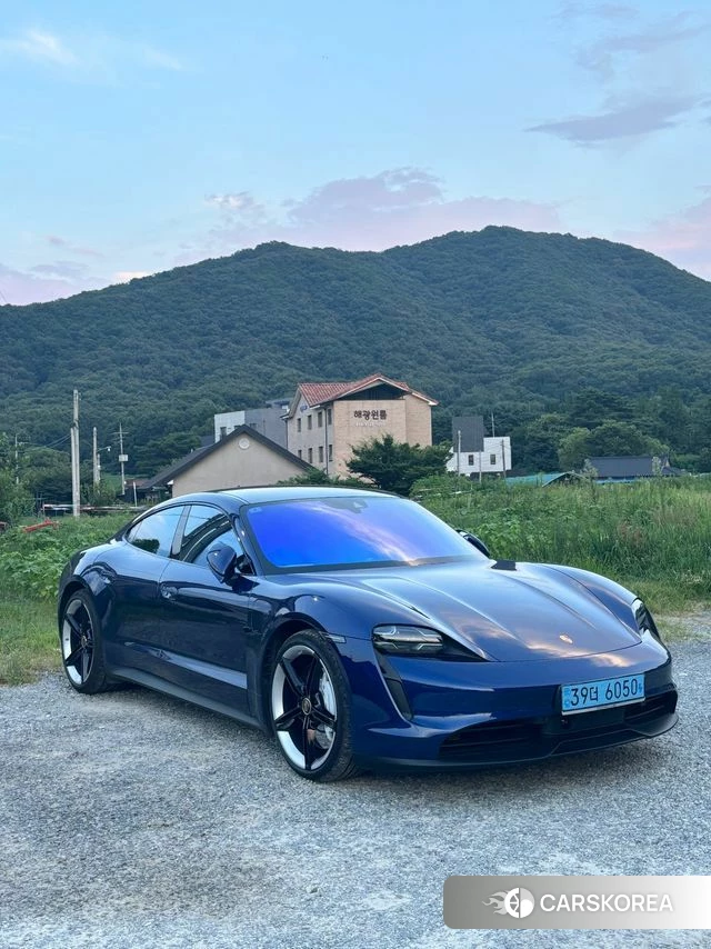 Porsche Taycan 2021 Синий из Кореи