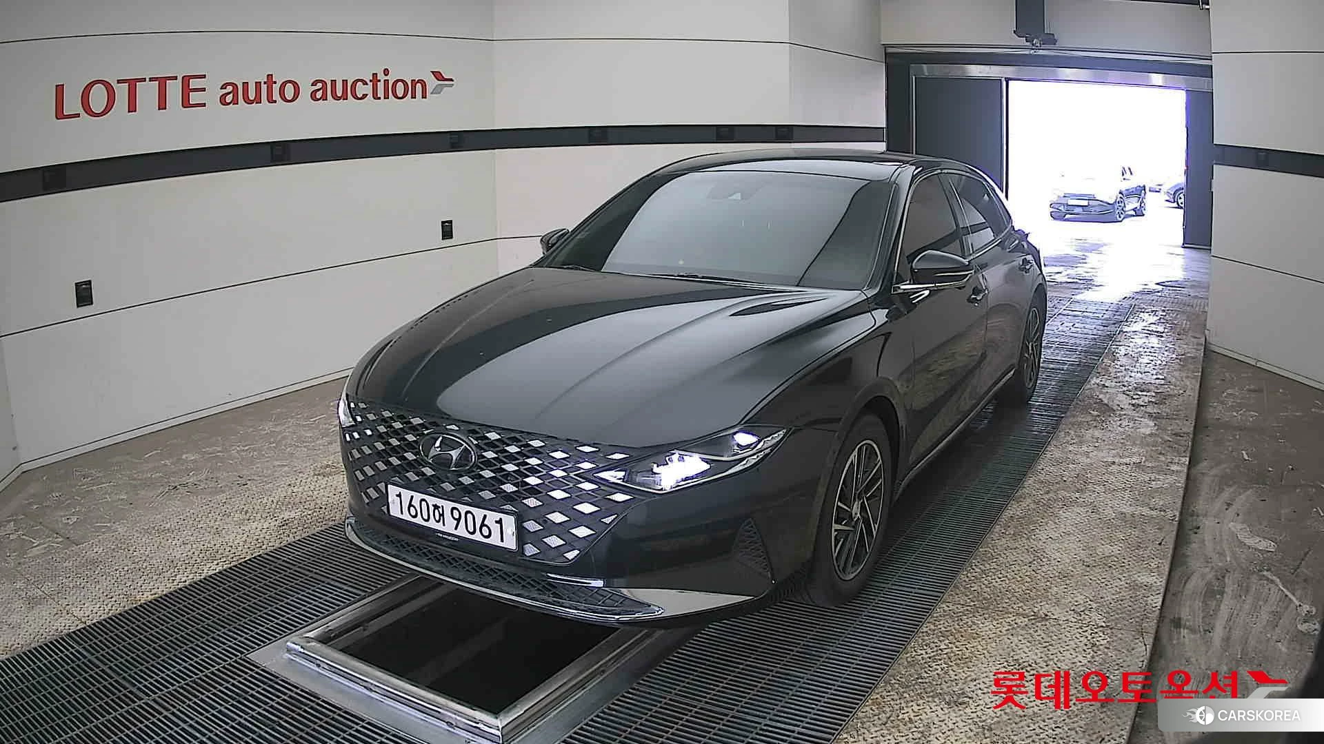 Hyundai Grandeur 2021 Midnight Black из Кореи