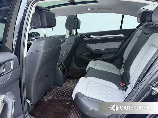 Volkswagen Magotan 2023 Черный из Китая