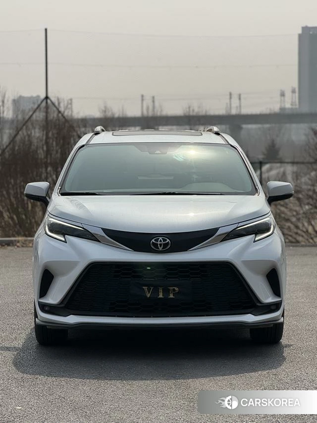 Toyota Grevia 2024 Белый из Китая