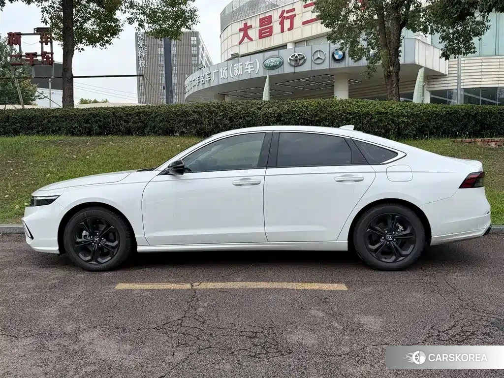 Honda Accord 2025 Белый из Китая