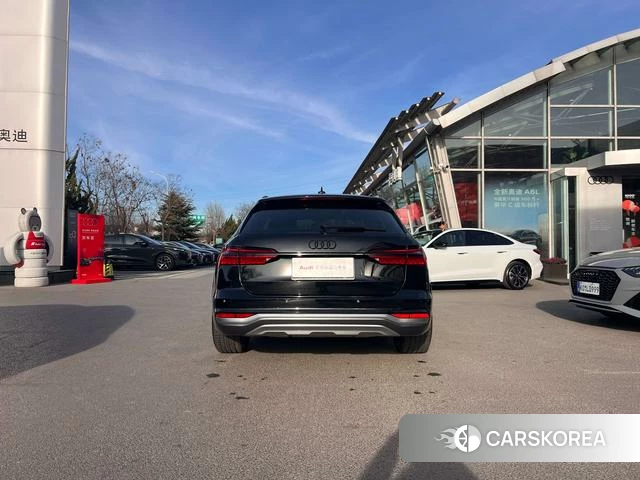 Audi A6 (import) 2022 Черный из Китая