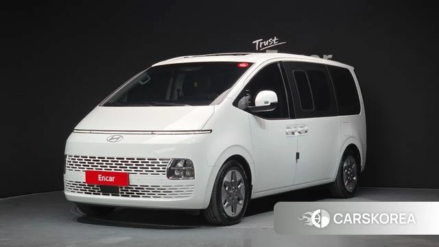 Hyundai Staria 2025 Белый из Кореи