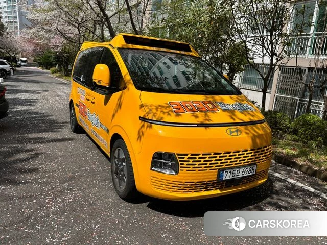 Hyundai Staria 2025 Желтый из Кореи