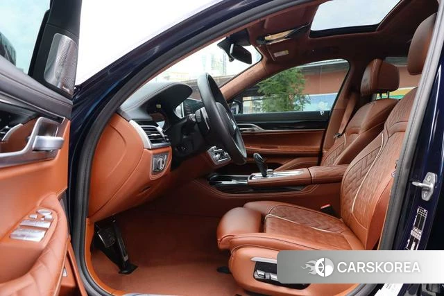BMW 7 series 2022 Синий из Китая