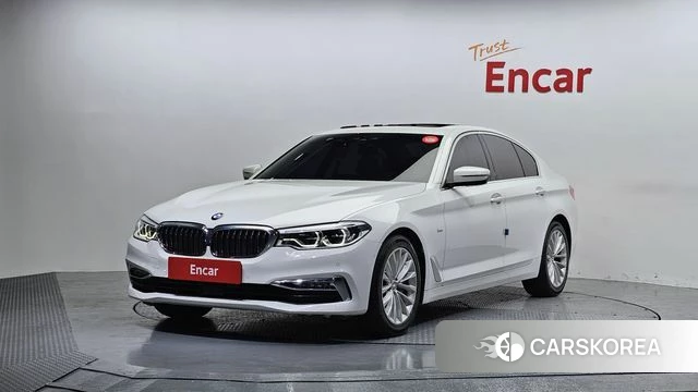 BMW 5 Series (G30) 2018 Белый из Кореи
