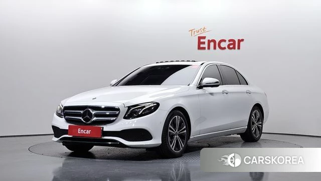 Mercedes-Benz E-Class W213 2020 Белый из Кореи