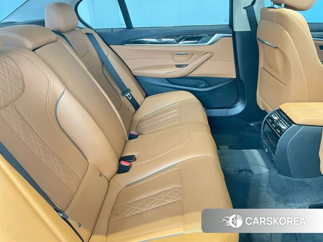 BMW 5 series 2022 Шампань из Китая