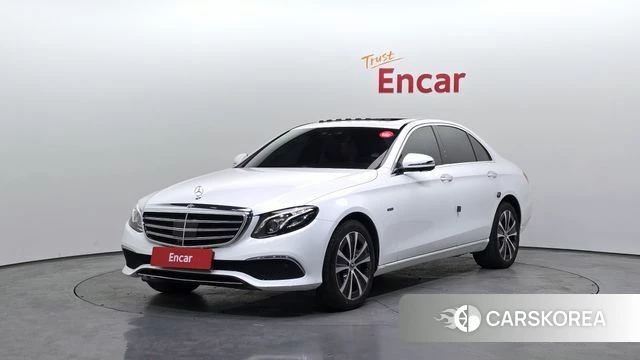 Mercedes-Benz E-Class W213 2020 Белый из Кореи