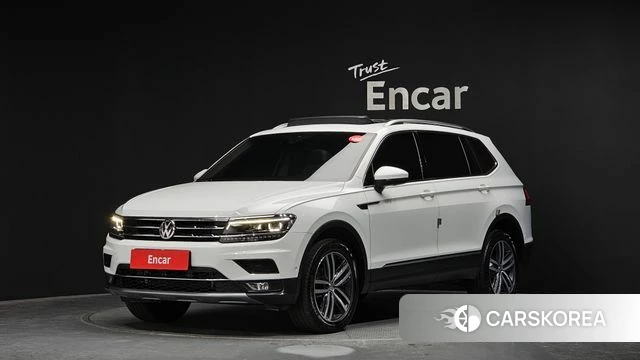 Volkswagen Tiguan Allspace 2020 Белый из Кореи