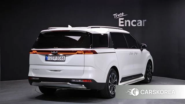 Kia Carnival 4th generation 2022 Белый из Кореи