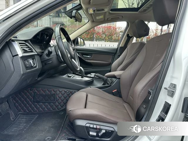 BMW 3 series 2019 Белый из Китая