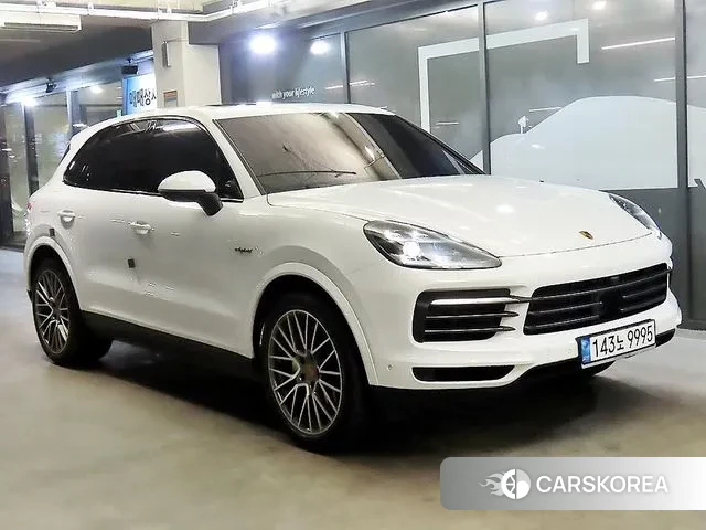 Porsche Cayenne (PO536) 2022 Белый из Кореи