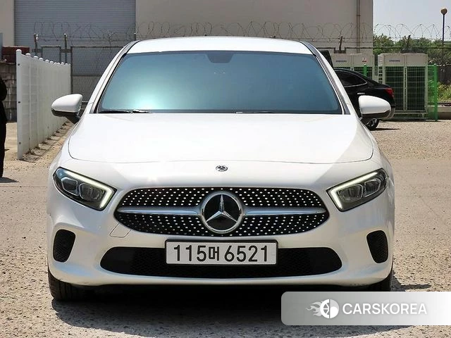 Mercedes-Benz A-Class W177 2020 Белый из Кореи
