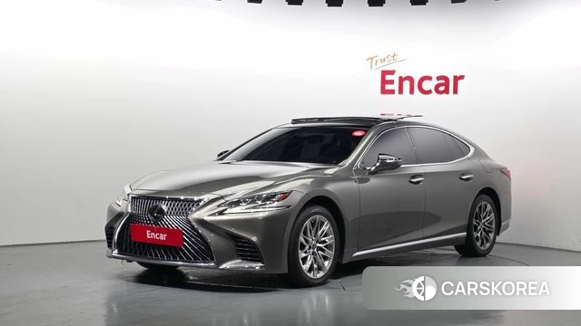 Lexus LS500 5th generation 2019 Песочный из Кореи