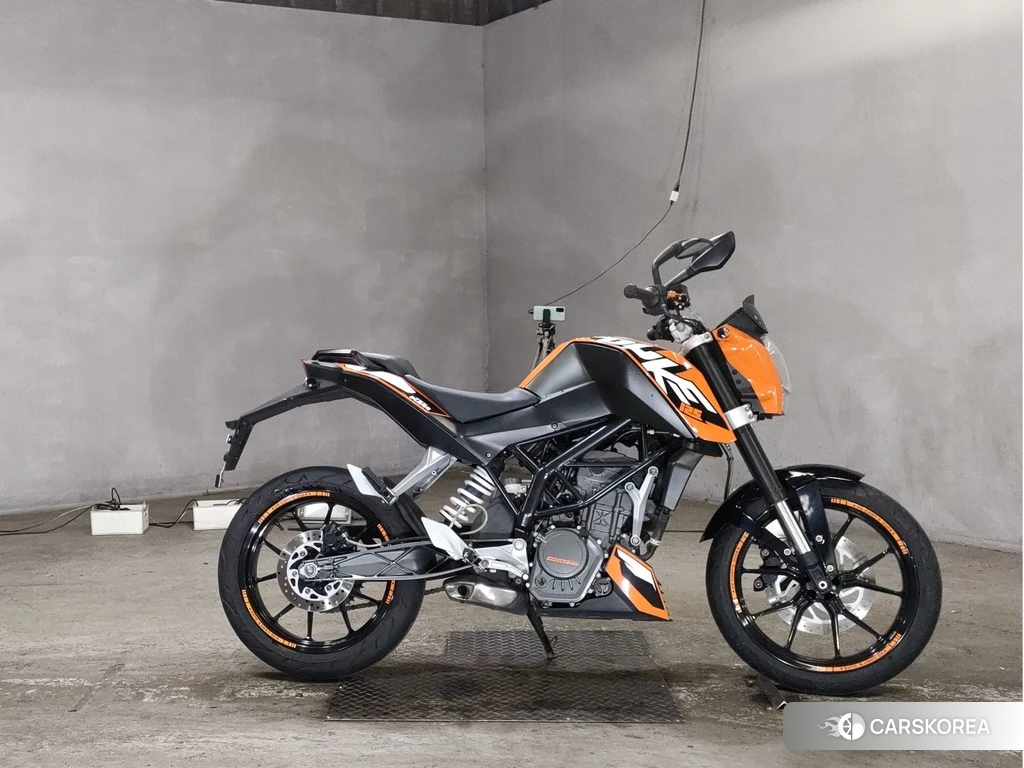 Проданный KTM 125 DUKE 2011 из Японии