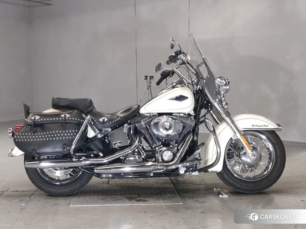 Проданный Harley-Davidson Heritage Softail Classic FLSTC1580 2015 из Японии, фото 2