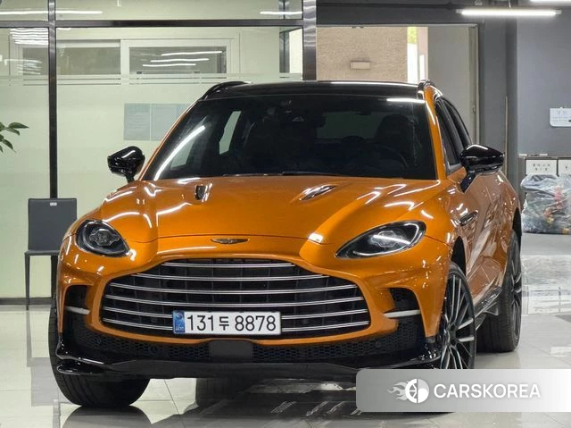 Aston Martin DBX 2023 Оранжевый из Кореи
