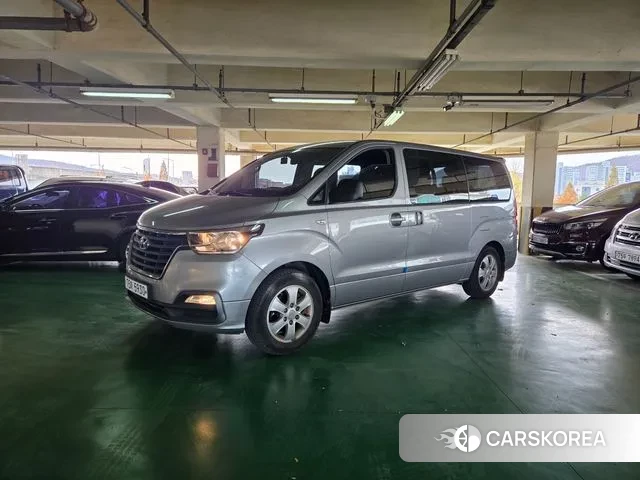 Hyundai The New Grand Starex 2019 Серебряный из Кореи