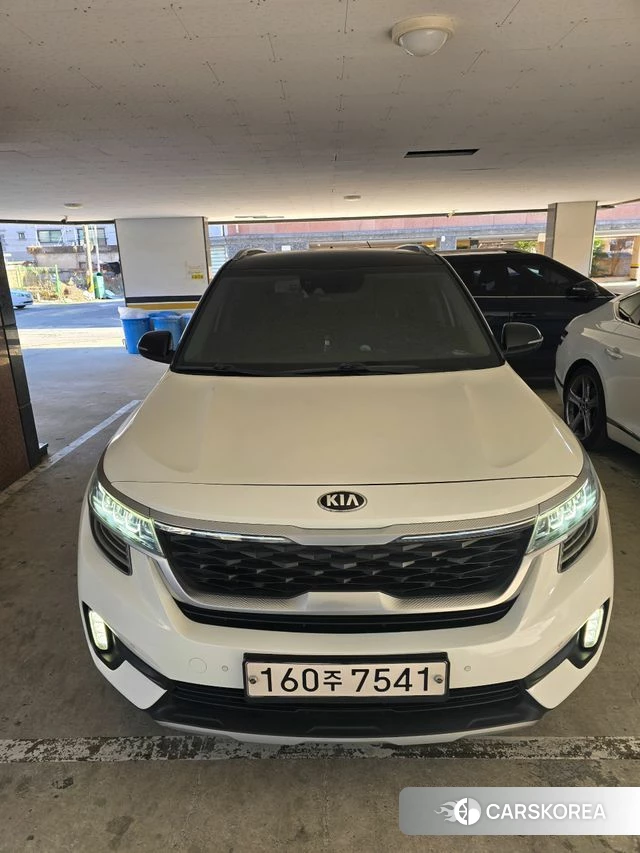 Kia Seltos 2020 Белый из Кореи