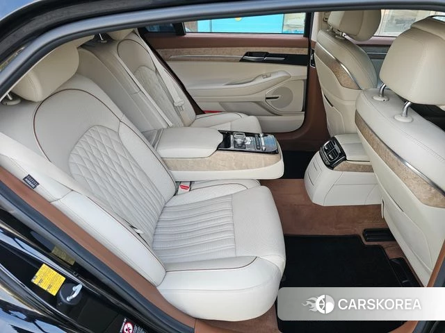 Genesis G90 2020 Черный из Кореи