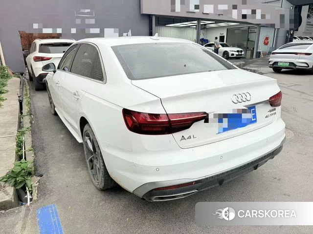 Audi A4L 2022 Белый из Китая