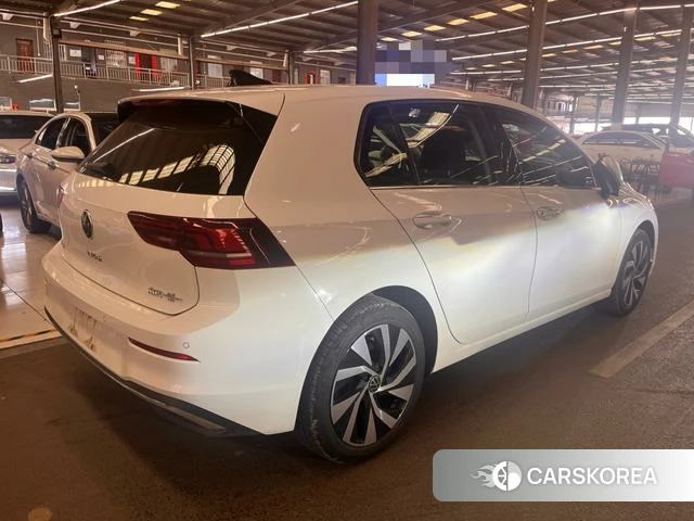 Volkswagen Golf 2025 Белый из Китая