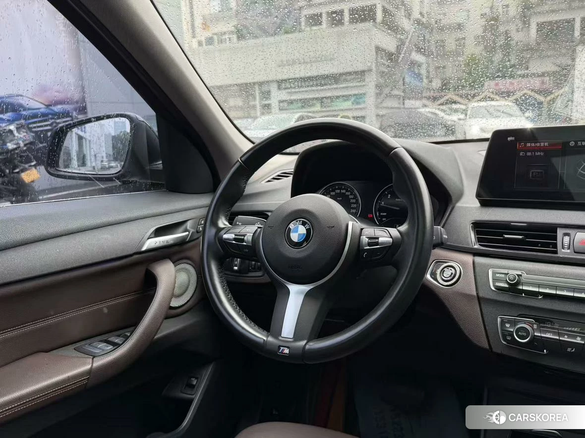 BMW X1 2021 Темно-серый из Китая