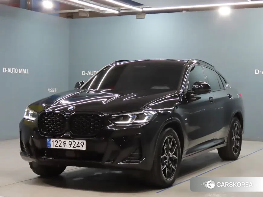 BMW X4 (G02) 2023 Черный из Кореи