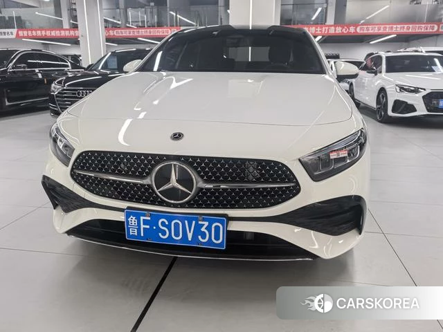 Mercedes-Benz Class A 2024 Белый из Китая