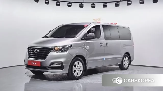 Hyundai The New Grand Starex 2020 Серебристо-серый из Кореи