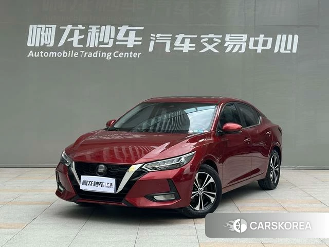 Nissan Xuan Yi 2022 Красный из Китая