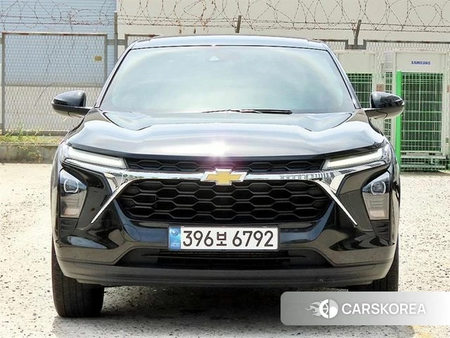 Chevrolet (GM Daewoo) Trax Crossover 2024 Черный из Кореи