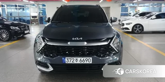 Kia Sportage 5th Generation Hybrid 2023 Серый из Кореи