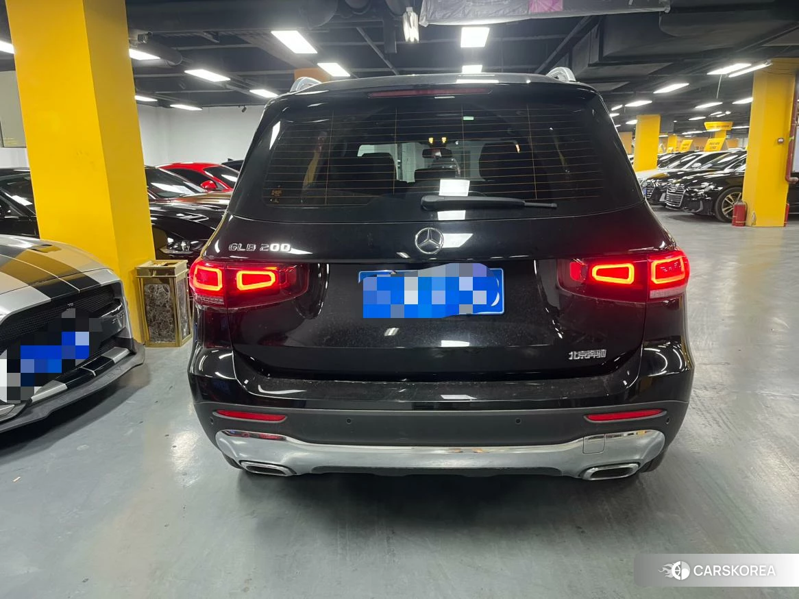 Mercedes-Benz GLB 2021 Черный из Китая