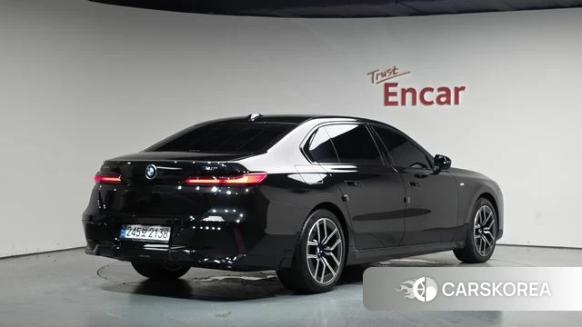 BMW 7 Series (G70) 2025 Черный из Кореи