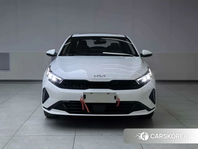 Kia K3 2022 Белый из Китая